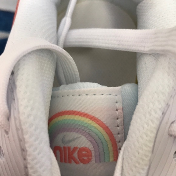 Girls Nike sneakers - Picture 7 of 10